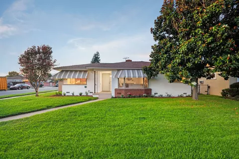 Exterior - 914 W 5th St, Ontario, CA 91762 photo 3 of 9