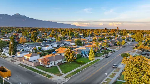 View/Area - 914 W 5th St, Ontario, CA 91762 photo 1 of 2