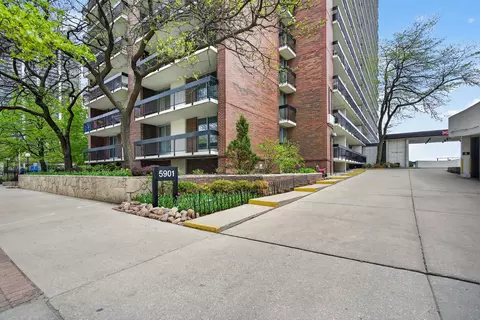 Exterior - 5901 N Sheridan Rd #7G, Chicago, IL 60660 photo 4 of 4