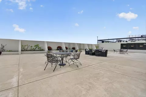 Other - 5901 N Sheridan Rd #7G, Chicago, IL 60660 photo 2 of 2