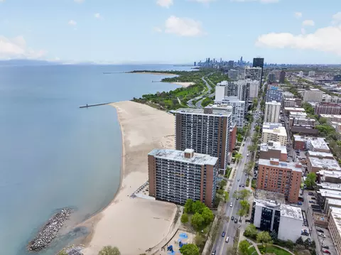 View/Area - 5901 N Sheridan Rd #7G, Chicago, IL 60660 photo 4 of 5