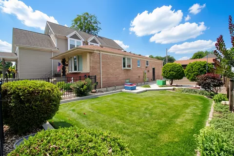 10752 S Albany Ave, Chicago, IL 60655