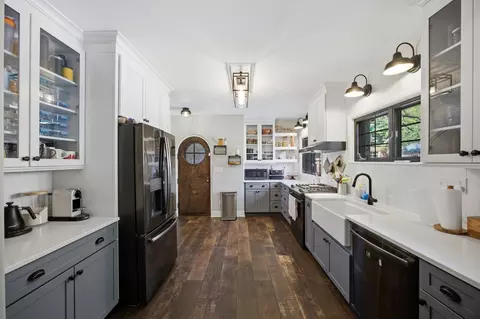 Kitchen - 41 Hamilton Ave, Elgin, IL 60123 photo 3 of 5
