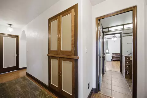 Entry Way - 41 Hamilton Ave, Elgin, IL 60123 photo 6 of 9
