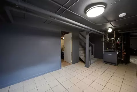 Entry Way - 41 Hamilton Ave, Elgin, IL 60123 photo 9 of 9