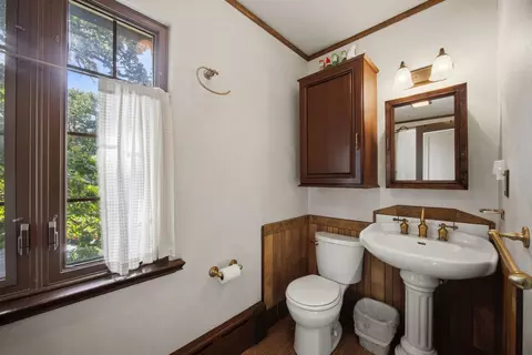 Bath - 41 Hamilton Ave, Elgin, IL 60123 photo 2 of 5