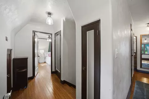 Entry Way - 41 Hamilton Ave, Elgin, IL 60123 photo 5 of 9