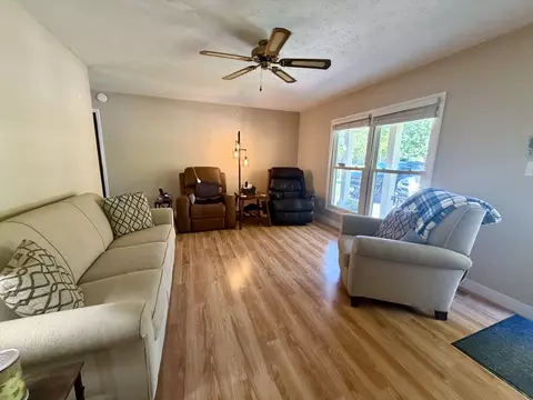 Living - 2006 Juniper Ln, Bloomington, IL 61701 photo 2 of 3