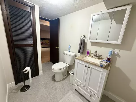 Bath - 2006 Juniper Ln, Bloomington, IL 61701 photo 2 of 2