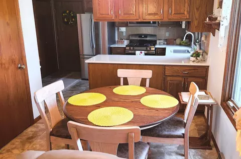 Kitchen - 256 Cambridge Ct, Dixon, IL 61021 photo 2 of 3