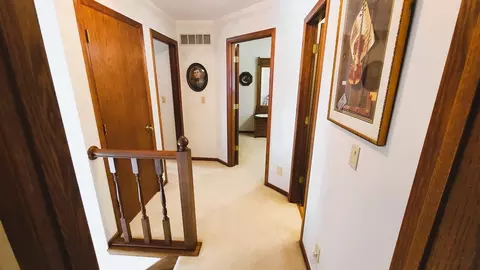 Entry Way - 256 Cambridge Ct, Dixon, IL 61021 photo 2 of 2