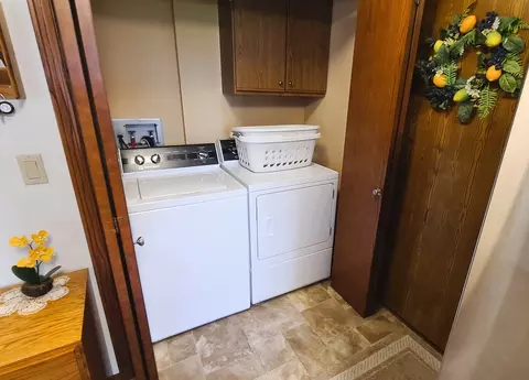 Other - 256 Cambridge Ct, Dixon, IL 61021 photo 3 of 11