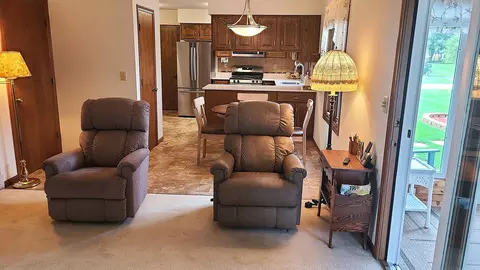 Living - 256 Cambridge Ct, Dixon, IL 61021 photo 1 of 1
