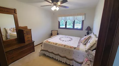 Bedroom - 256 Cambridge Ct, Dixon, IL 61021 photo 4 of 4