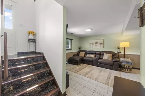 Entry Way - 1219 N Itasca Rd, Addison, IL 60101 photo 1 of 1
