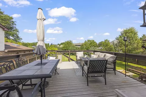 Exterior - 1219 N Itasca Rd, Addison, IL 60101 photo 3 of 7