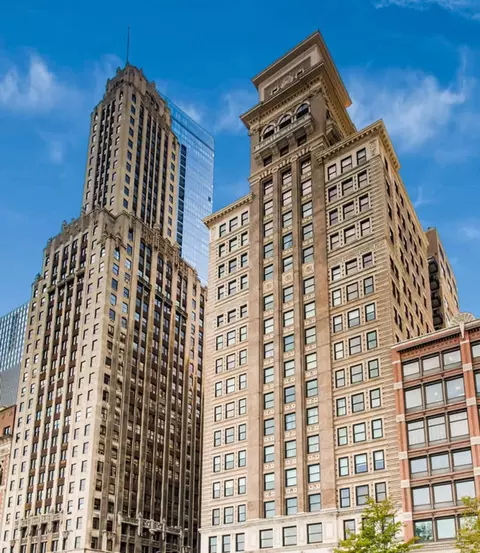 6 N Michigan Ave #905, Chicago, IL 60602