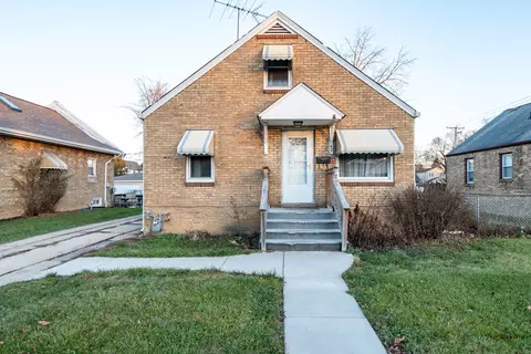49 S Lewis Ave, Waukegan, IL 60085