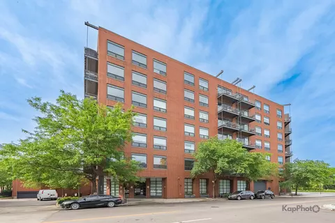 859 W Erie St #506, Chicago, IL 60642