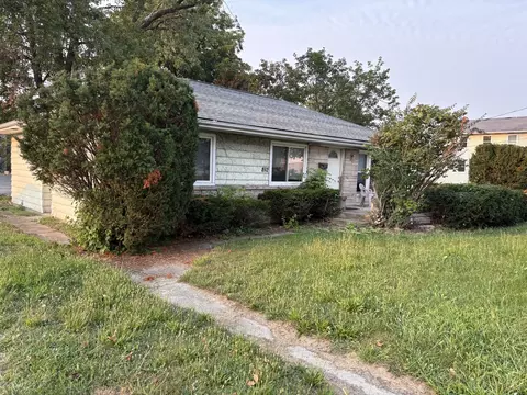212 W Locust St, Normal, IL 61761 photo 3