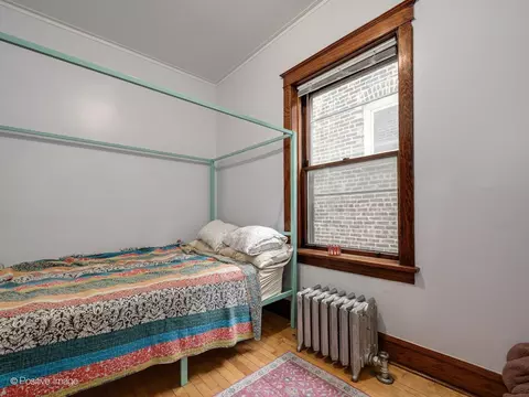 Bedroom - 925 W 31st Pl, Chicago, IL 60608 photo 4 of 6