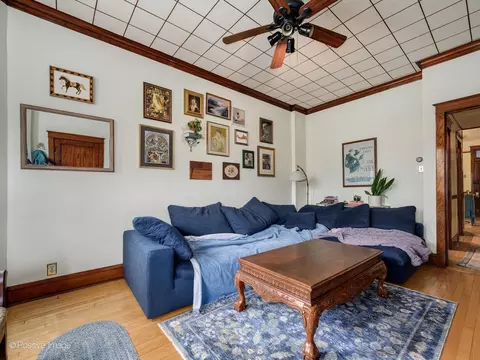 Living - 925 W 31st Pl, Chicago, IL 60608 photo 5 of 7