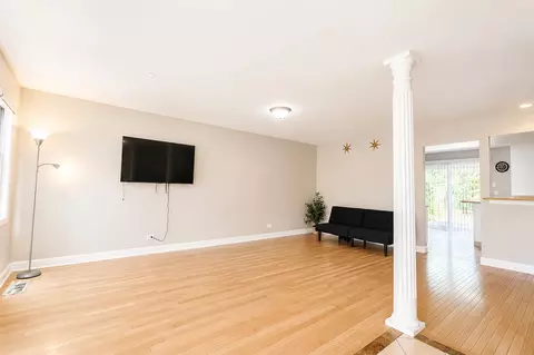 Living - 1348 Inverness Dr, Elgin, IL 60120 photo 4 of 4