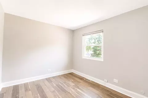 Bedroom - 1348 Inverness Dr, Elgin, IL 60120 photo 3 of 3