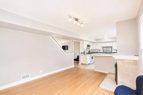 Living - 1348 Inverness Dr, Elgin, IL 60120 photo 3 of 4