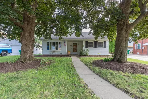 505 2nd St, Mendota, IL 61342