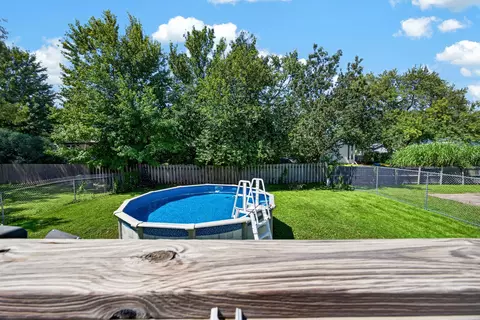 Exterior - 1224 N Hershey Rd, Bloomington, IL 61704 photo 6 of 9