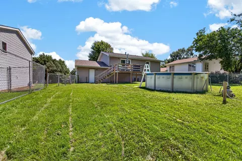 Exterior - 1224 N Hershey Rd, Bloomington, IL 61704 photo 3 of 9