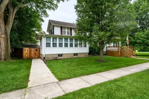 Exterior - 200 E Scott St, Odell, IL 60460 photo 5 of 17