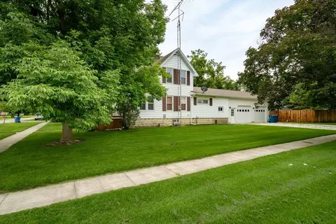 Exterior - 200 E Scott St, Odell, IL 60460 photo 1 of 17