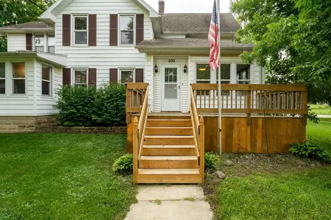 Exterior - 200 E Scott St, Odell, IL 60460 photo 9 of 17