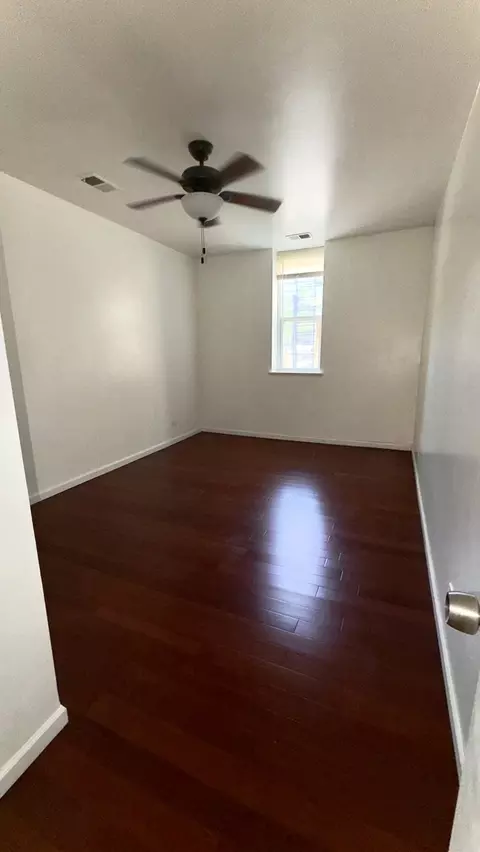 Bedroom - Undisclosed, Chicago, IL 60616 photo 2 of 4
