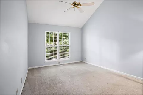 Bedroom - 689 Bent Ridge Ln, Elgin, IL 60120 photo 1 of 2