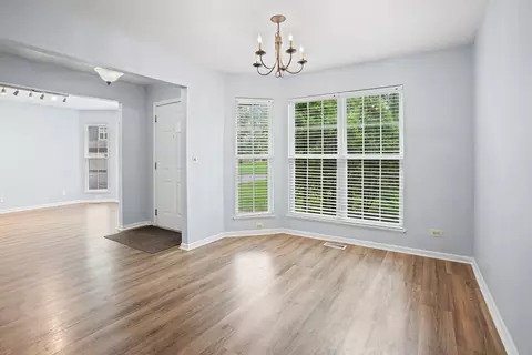 Living - 689 Bent Ridge Ln, Elgin, IL 60120 photo 1 of 3