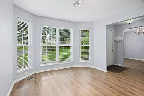 Living - 689 Bent Ridge Ln, Elgin, IL 60120 photo 2 of 3