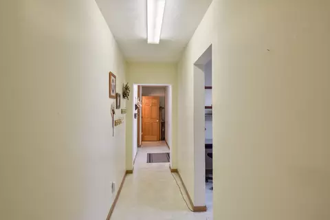 Entry Way - 103 S 4th St, Chatsworth, IL 60921 photo 4 of 5