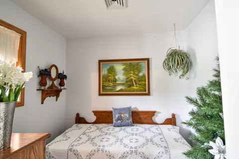 Bedroom - 103 S 4th St, Chatsworth, IL 60921 photo 1 of 7