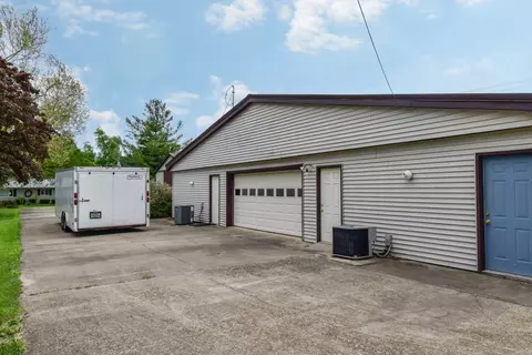 Exterior - 103 S 4th St, Chatsworth, IL 60921 photo 7 of 9