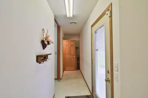 Entry Way - 103 S 4th St, Chatsworth, IL 60921 photo 5 of 5