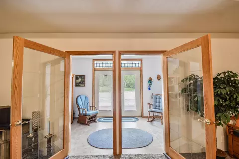Entry Way - 103 S 4th St, Chatsworth, IL 60921 photo 3 of 5