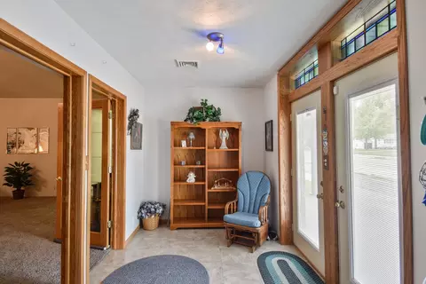 Entry Way - 103 S 4th St, Chatsworth, IL 60921 photo 1 of 5