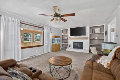 Living - 181 S Main St, Seneca, IL 61360 photo 1 of 2