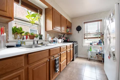 Kitchen - 4538 W Wellington Ave, Chicago, IL 60641 photo 2 of 5