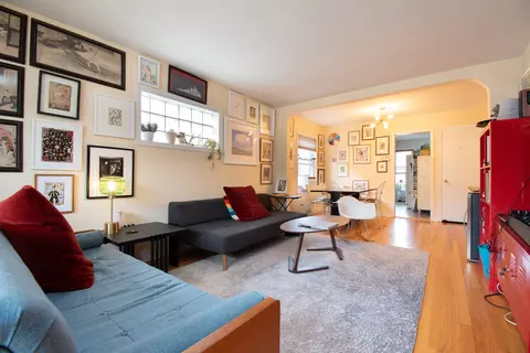 Living - 4538 W Wellington Ave, Chicago, IL 60641 photo 3 of 4