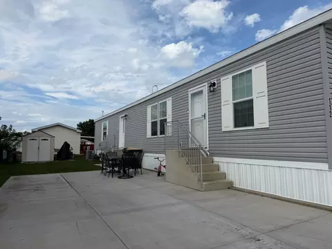112 8th Ave, Bartlett, IL 60103 photo 2