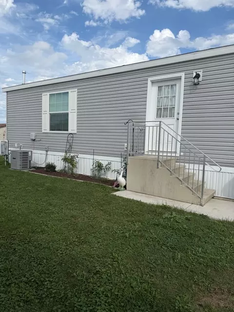 112 8th Ave, Bartlett, IL 60103 photo 4